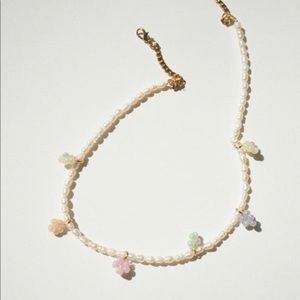 Lisa Says Gah Ninfa Flower and Beads Necklace